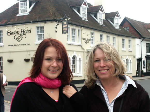Holly and Diane outside the Swan where we had lunch which was recommended by our taxi driver