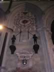 A clock, the two statues make noise on the hour (62kb)