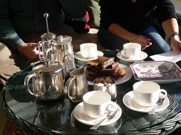 Tea and AMAZING cake and cookies at the Spread Eagle Inn, Midhurst.