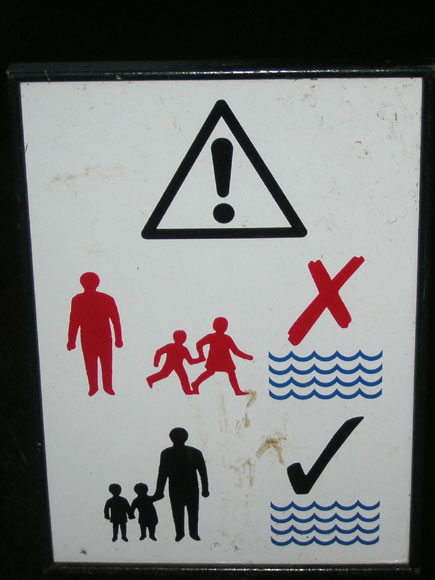Warning! Please do not allow children to fling selves into water.