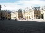 Versailles Forecourt (39kb)